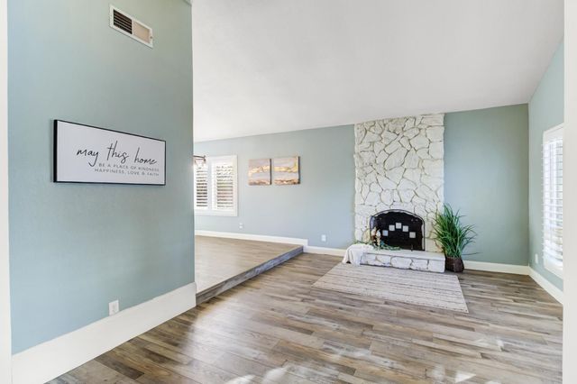 5200 Vista Del Oro Way, Fair Oaks, CA 95628