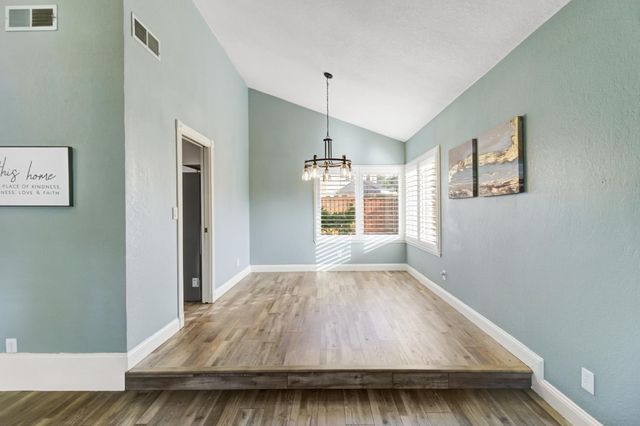 5200 Vista Del Oro Way, Fair Oaks, CA 95628