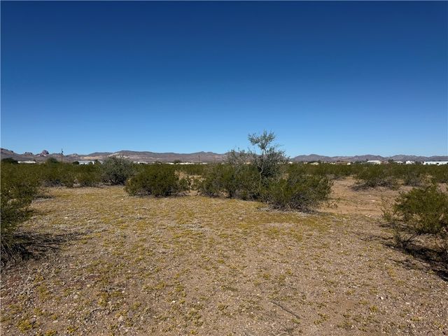 2.35 ac Redwall Drive, Golden Valley, AZ 86413