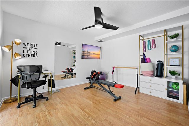 406 4th Terrace, Palm Beach Gardens, FL 33418