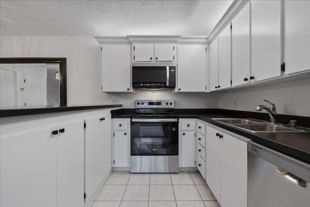 406 4th Terrace, Palm Beach Gardens, FL 33418