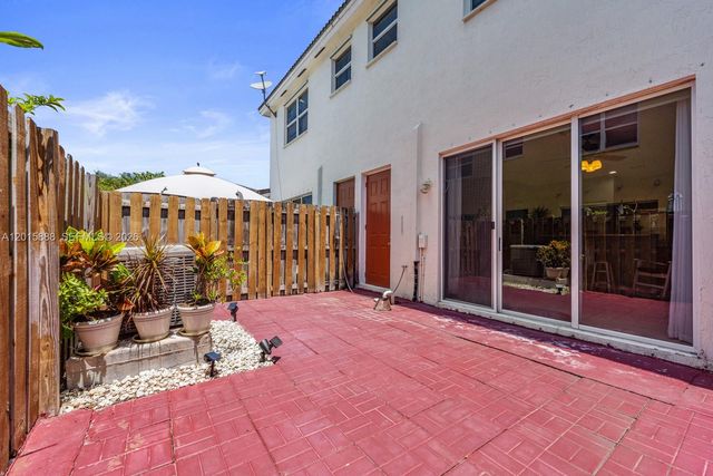 934 NE 42nd Terrace, Homestead, FL 33033
