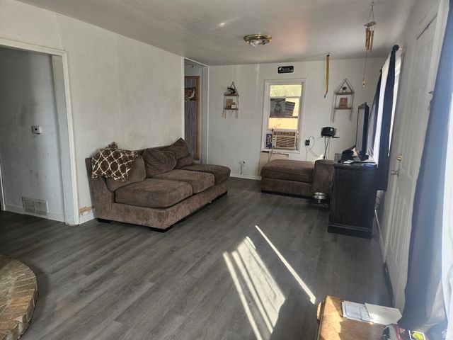 575 E 400 N, Spanish Fork, UT 84660