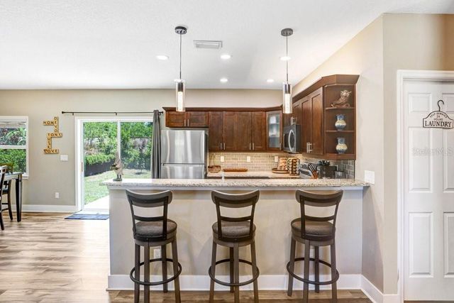 618 OAK RIDGE DRIVE, Brandon, FL 33510