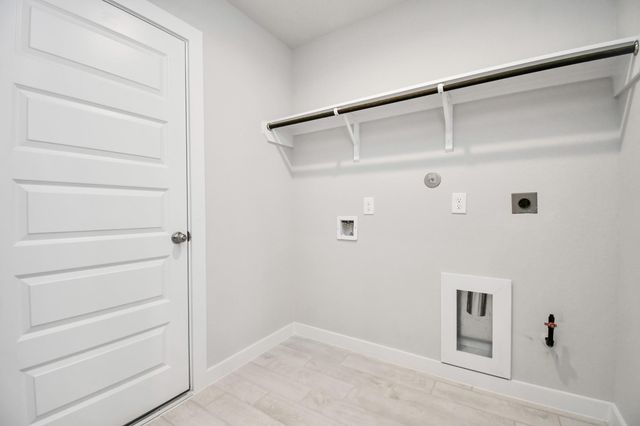 101 Tanner Vista Court, Dayton, TX 77535