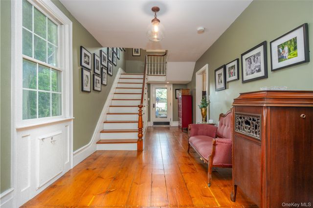 57 Galloway Road, Warwick, NY 10990