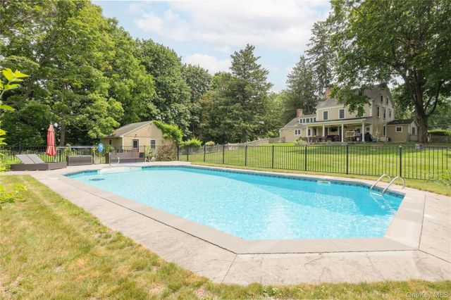 57 Galloway Road, Warwick, NY 10990