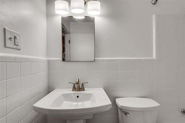 799 MARSTEVAN Drive 799 AND 801, Atlanta, GA 30306