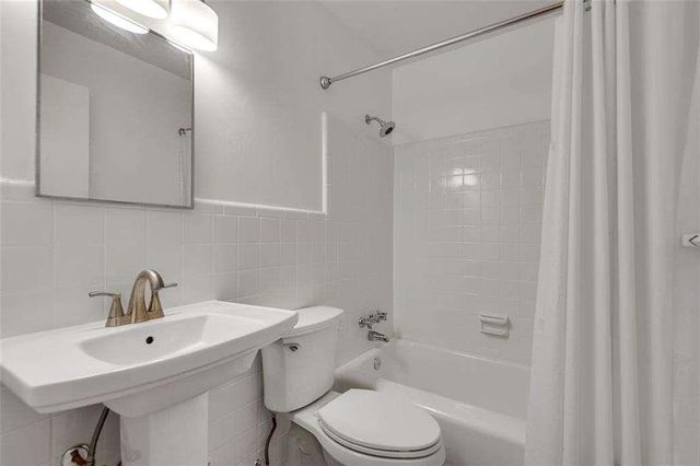 799 MARSTEVAN Drive 799 AND 801, Atlanta, GA 30306