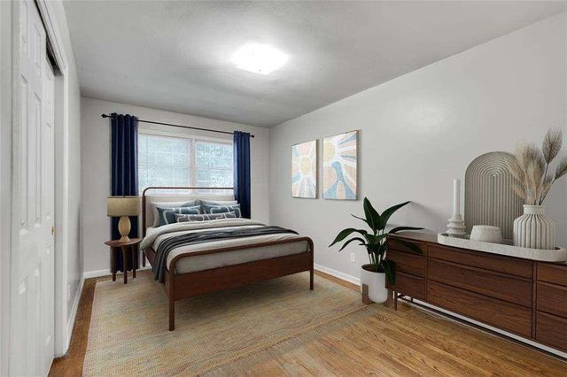 799 MARSTEVAN Drive 799 AND 801, Atlanta, GA 30306