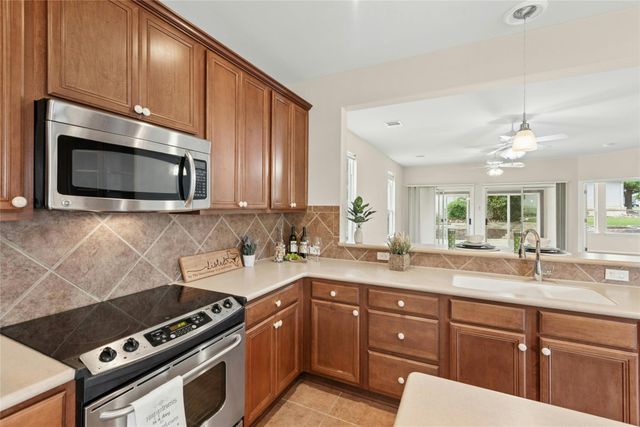 202 Palmetto DR, Georgetown, TX 78633