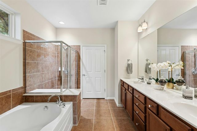 202 Palmetto DR, Georgetown, TX 78633
