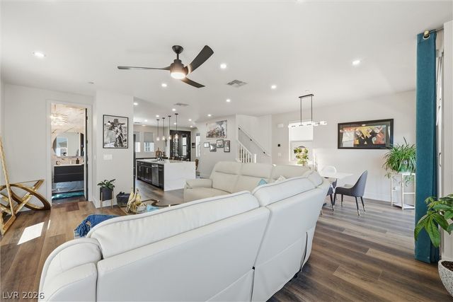 1424 Nocturnal Flight Street, Las Vegas, NV 89138