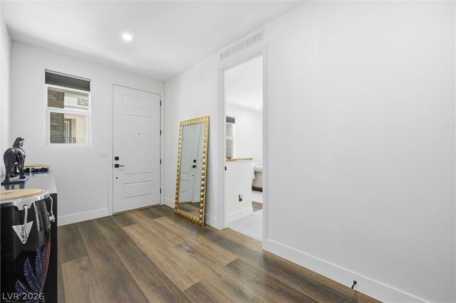 1424 Nocturnal Flight Street, Las Vegas, NV 89138