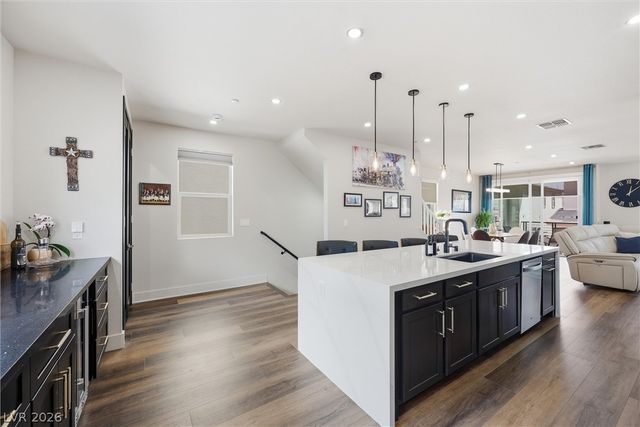 1424 Nocturnal Flight Street, Las Vegas, NV 89138