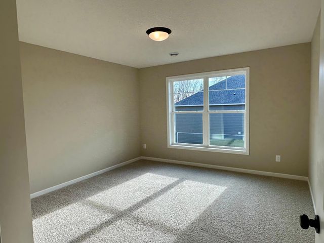 20045 Glarus Lane, Lakeville, MN 55044