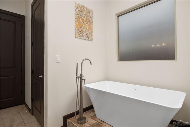 2615 S 43rd Lane, Mcallen, TX 78503