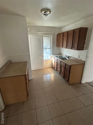 2516 Crescent Avenue, Pine Lawn, MO 63121