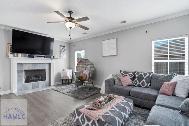 878 Fairview Drive NE, Hinesville, GA 31313