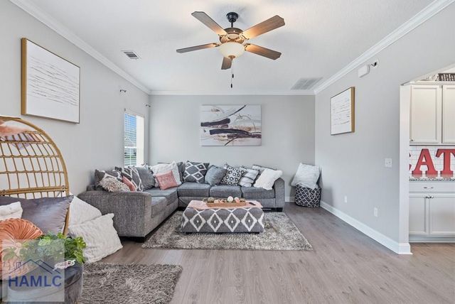 878 Fairview Drive NE, Hinesville, GA 31313