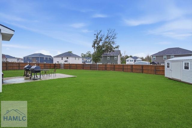 878 Fairview Drive NE, Hinesville, GA 31313