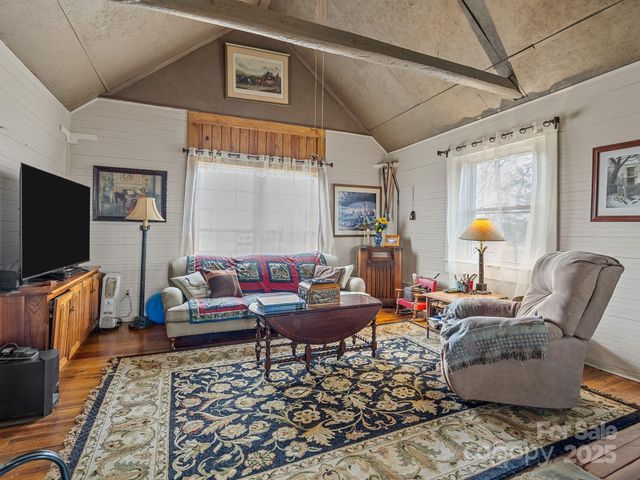 139 Clarkson Lane, Tryon, NC 28782