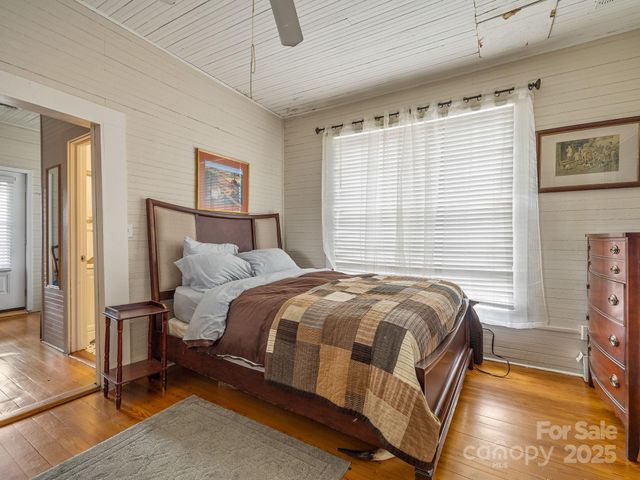 139 Clarkson Lane, Tryon, NC 28782