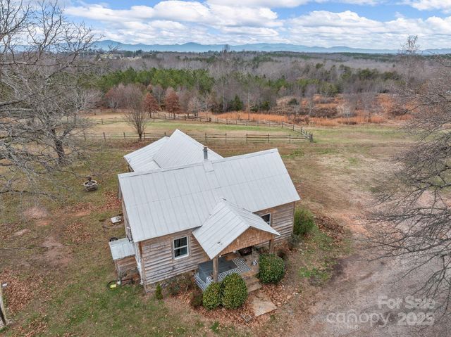 139 Clarkson Lane, Tryon, NC 28782