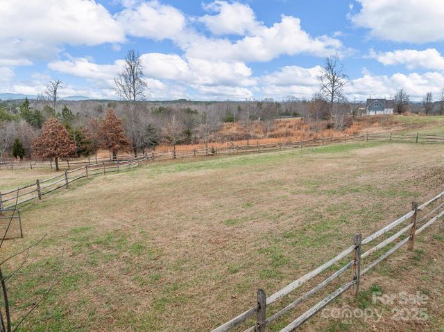 139 Clarkson Lane, Tryon, NC 28782