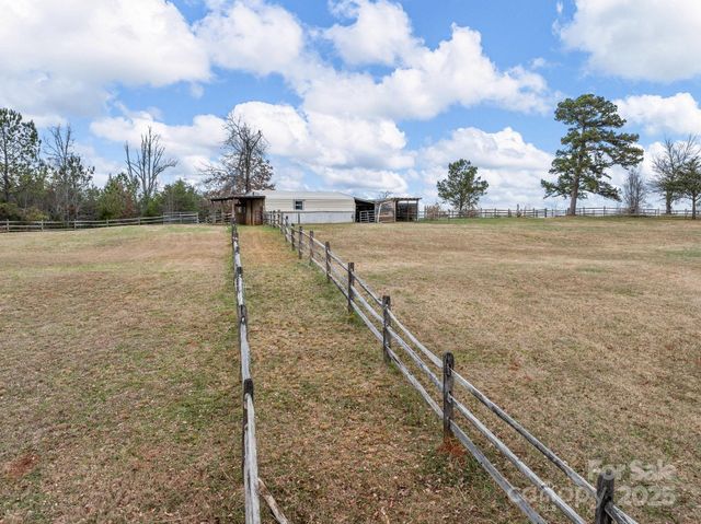 139 Clarkson Lane, Tryon, NC 28782