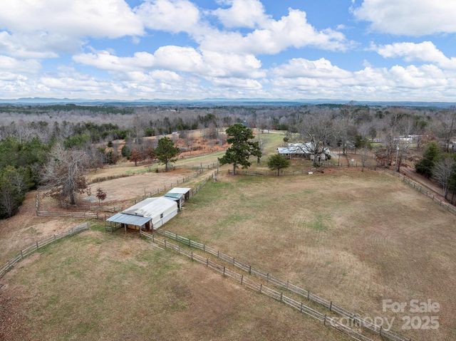 139 Clarkson Lane, Tryon, NC 28782