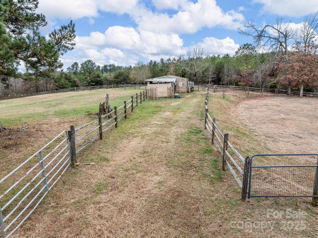 139 Clarkson Lane, Tryon, NC 28782