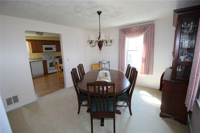258 Pepperidge Drive, Greece, NY 14626