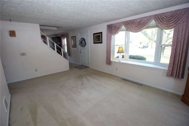 258 Pepperidge Drive, Greece, NY 14626