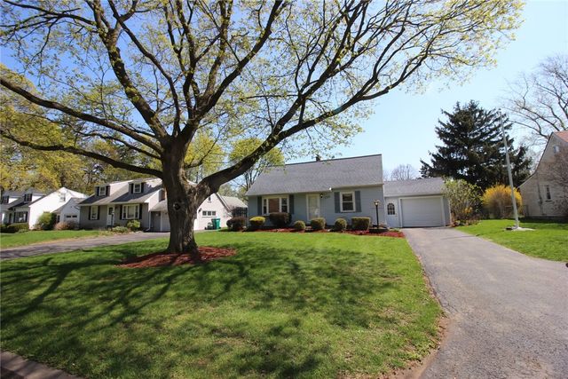 258 Pepperidge Drive, Greece, NY 14626
