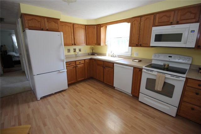 258 Pepperidge Drive, Greece, NY 14626