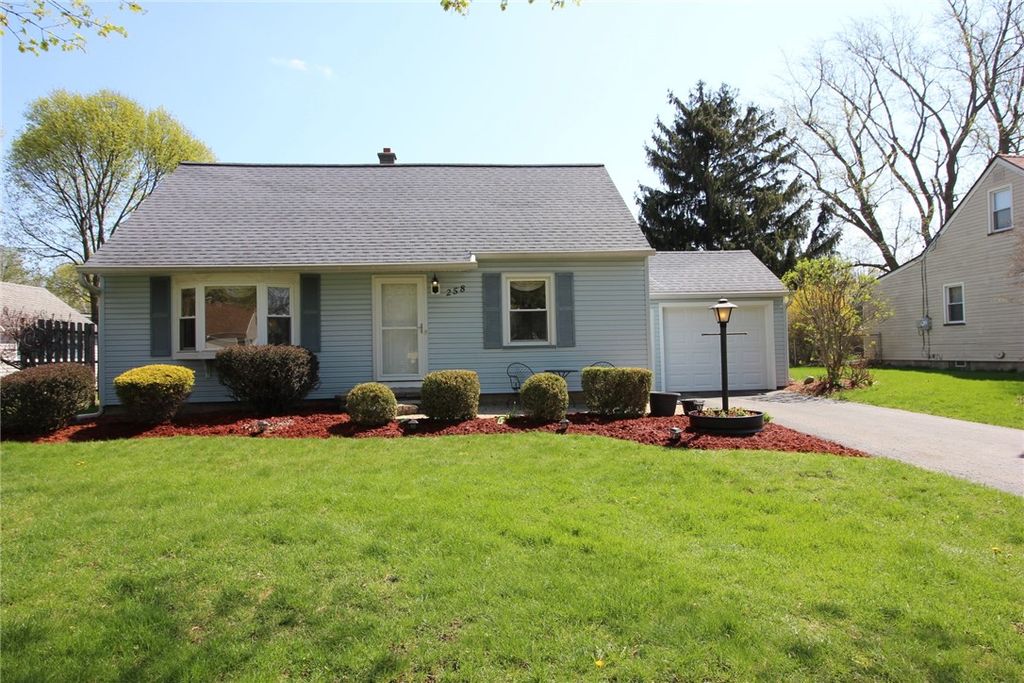 258 Pepperidge Drive, Greece, NY 14626