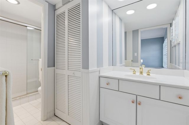 4420 EXETER DRIVE 303, Longboat Key, FL 34228