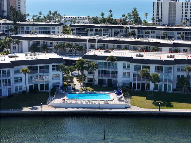 4420 EXETER DRIVE 303, Longboat Key, FL 34228