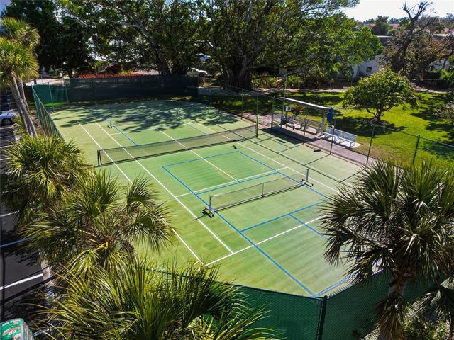 4420 EXETER DRIVE 303, Longboat Key, FL 34228