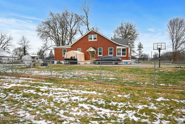 3702 Kramers Ln, Louisville, KY 40216