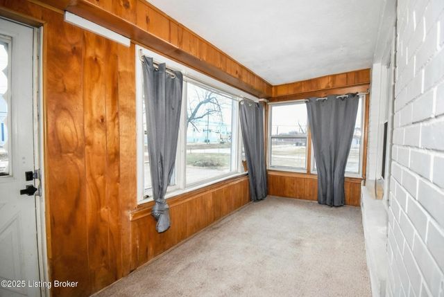 3702 Kramers Ln, Louisville, KY 40216