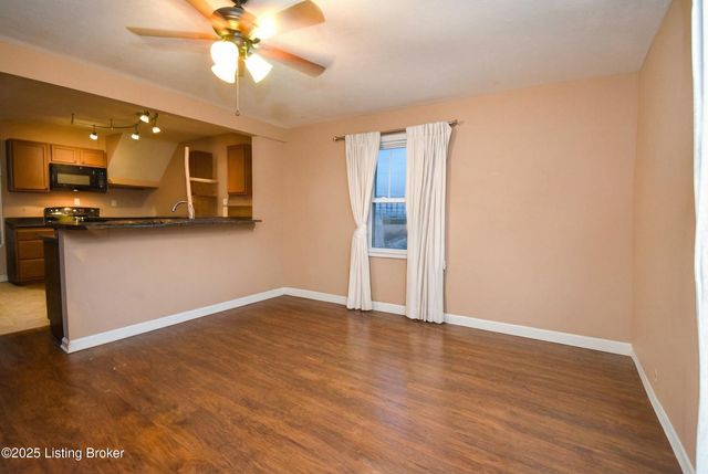 3702 Kramers Ln, Louisville, KY 40216