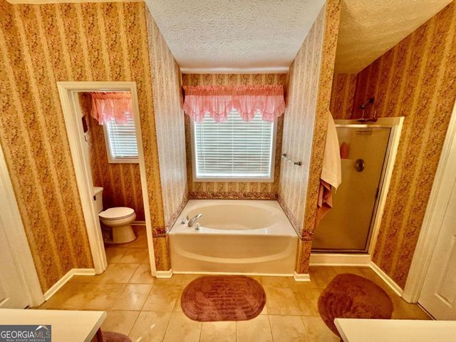 19 Meadow Crest Court, Powder Springs, GA 30127