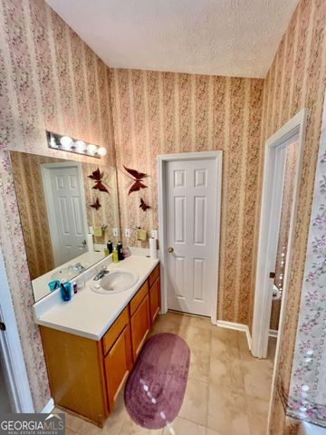 19 Meadow Crest Court, Powder Springs, GA 30127