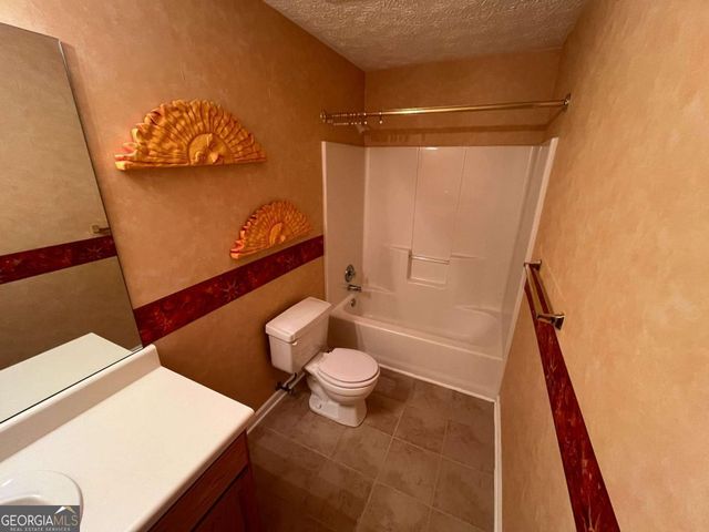 19 Meadow Crest Court, Powder Springs, GA 30127