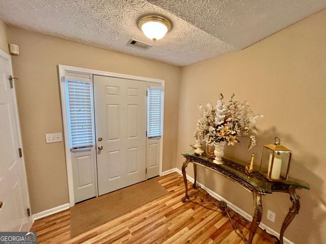 19 Meadow Crest Court, Powder Springs, GA 30127