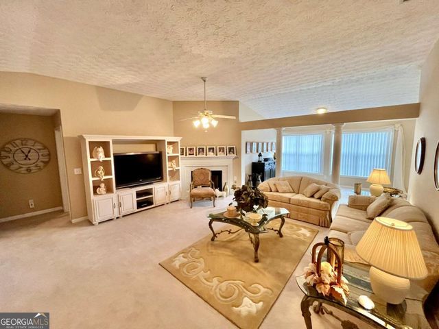 19 Meadow Crest Court, Powder Springs, GA 30127