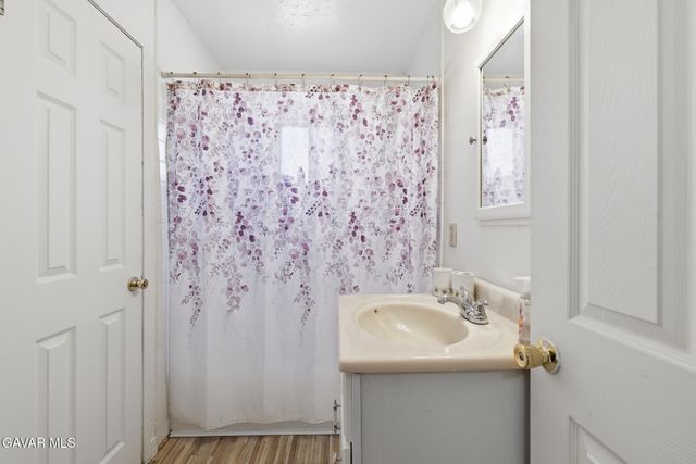 1620 E Avenue Q10, Palmdale, CA 93550