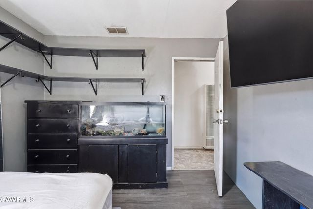 1620 E Avenue Q10, Palmdale, CA 93550